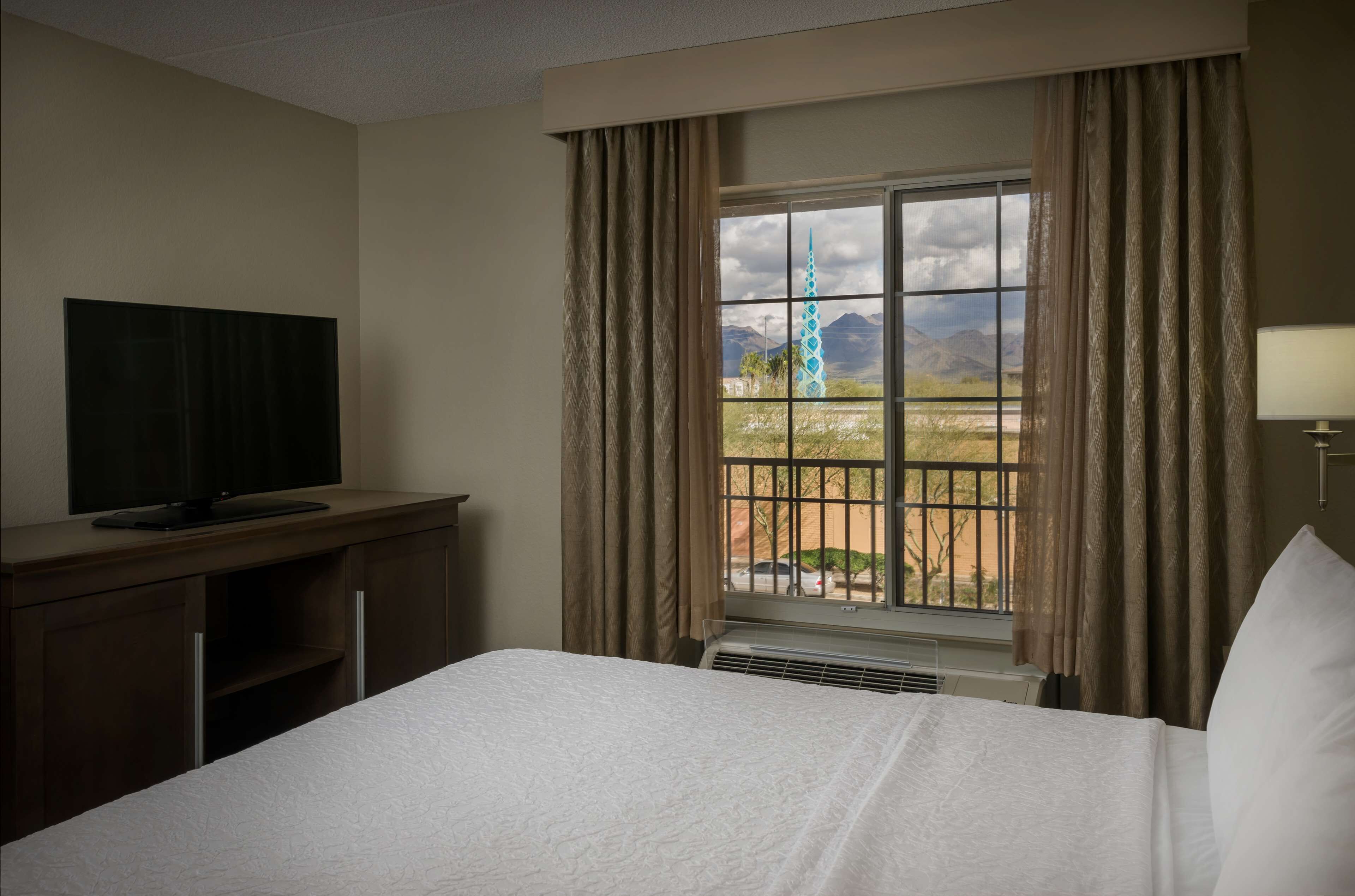 one king ste balcony ns | in-room safe, desk, iron/ironing board, free cots/infant beds