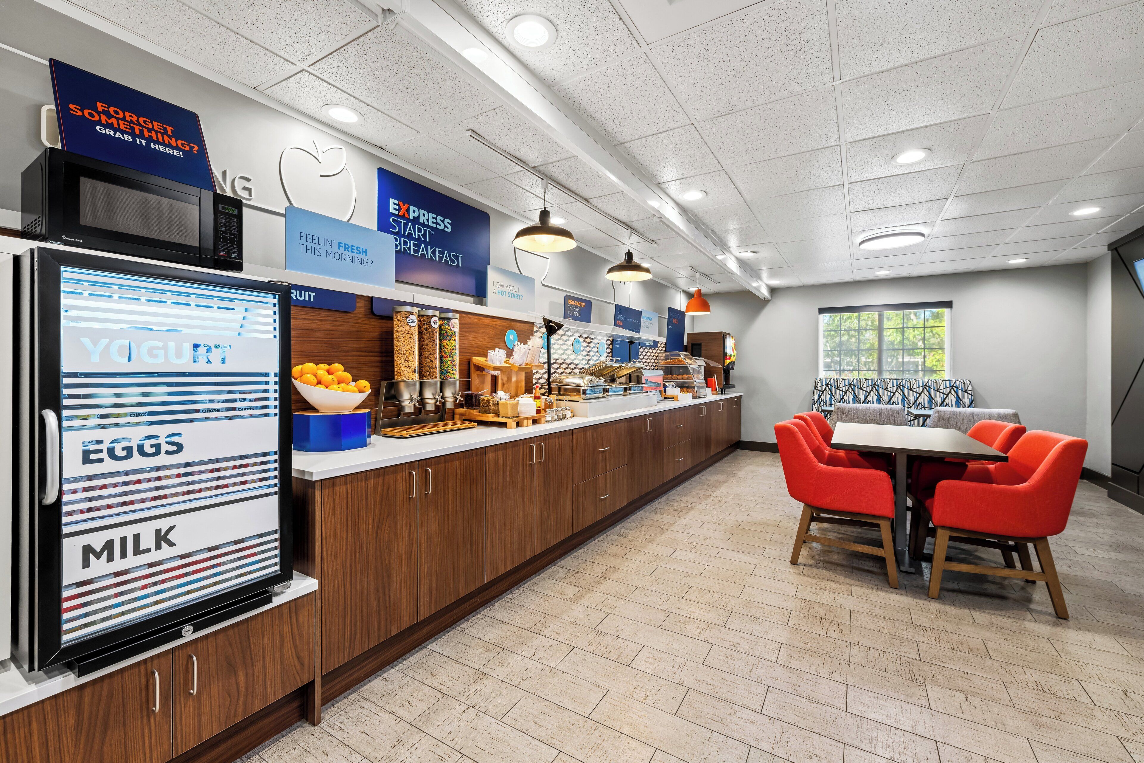 free daily continental breakfast