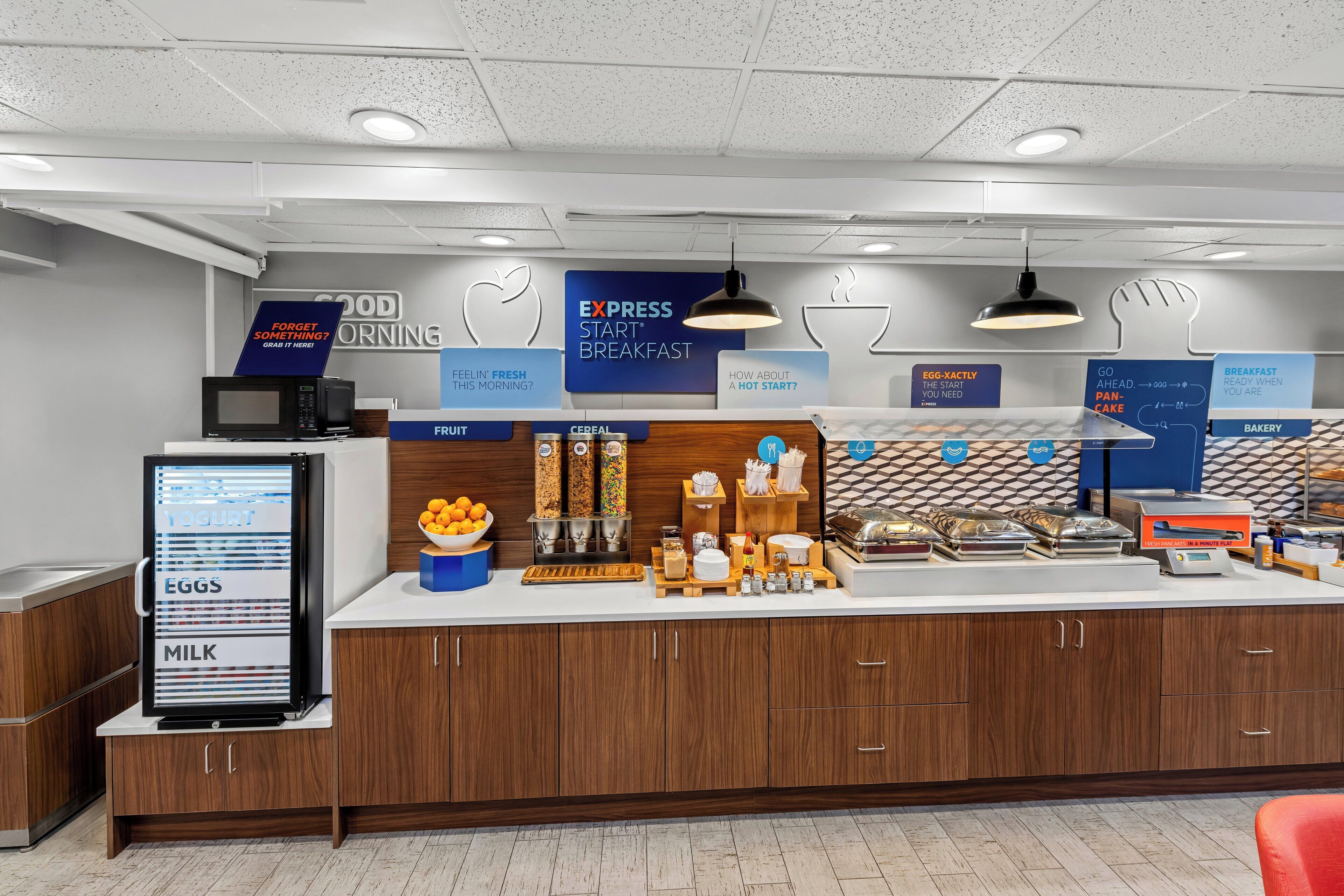 free daily continental breakfast