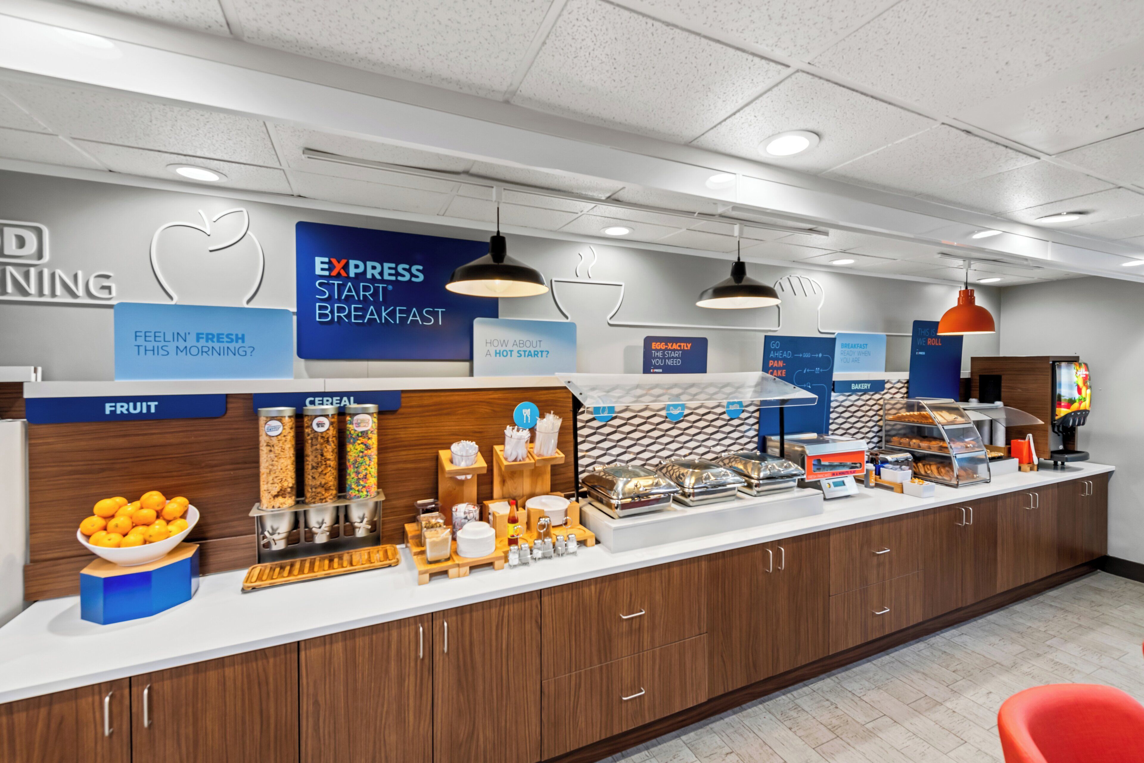 free daily continental breakfast