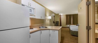 เอ็กซ์เทนเด็ดสเตย์ อเมริกา สวีทส์แชมเปญ เออร์บานา