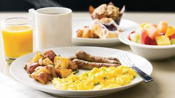 Desayuno buffet incluido todos los días
