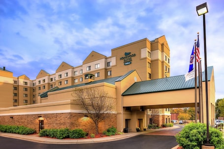 Exterior. Homewood Suites by Hilton Minneapolis-Mall Of America