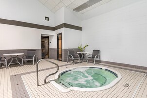 Una piscina techada