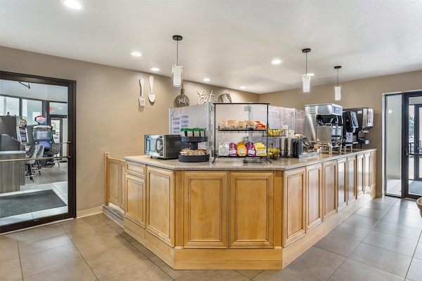 Esmorzar diari continental gratuït