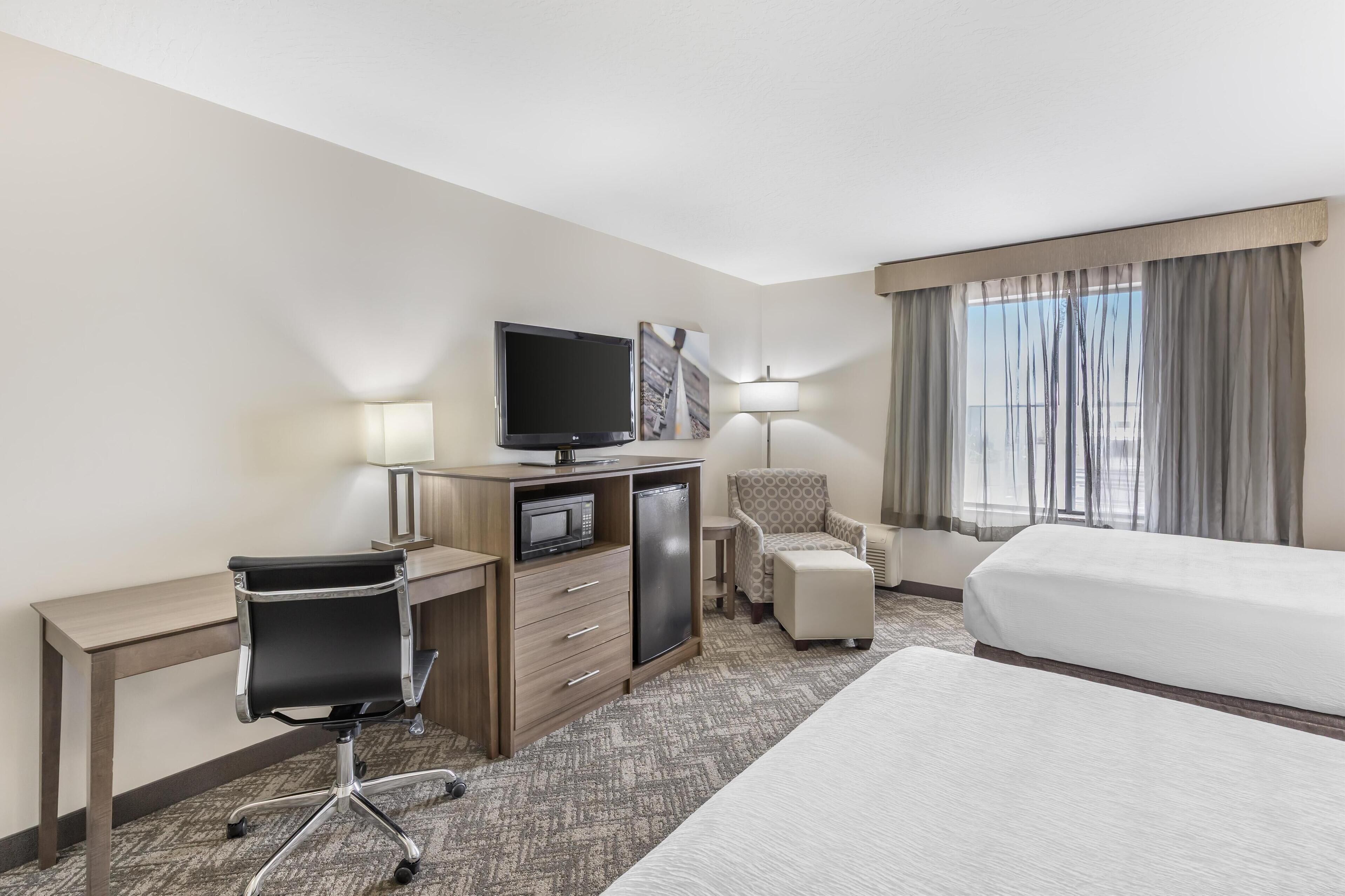 standard room, 2 queen beds, non smoking | 1 bedroom, laptop workspace, iron/ironing board, free cots/infant beds