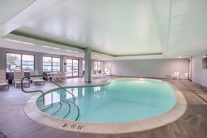 Indoor pool - Hampton Inn Fishkill (Fishkill)