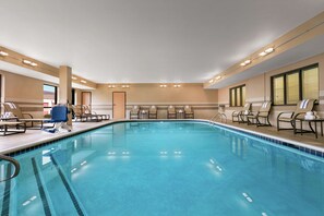 Indoor pool, pool loungers