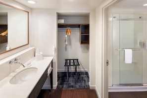 Free toiletries, hair dryer, towels