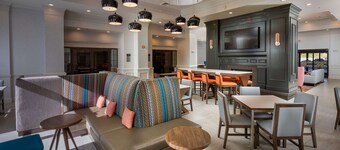 Hampton Inn & Suites Asheville Airport