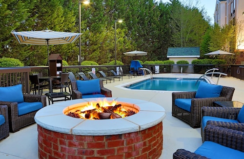 Hampton Inn & Suites Asheville Airport