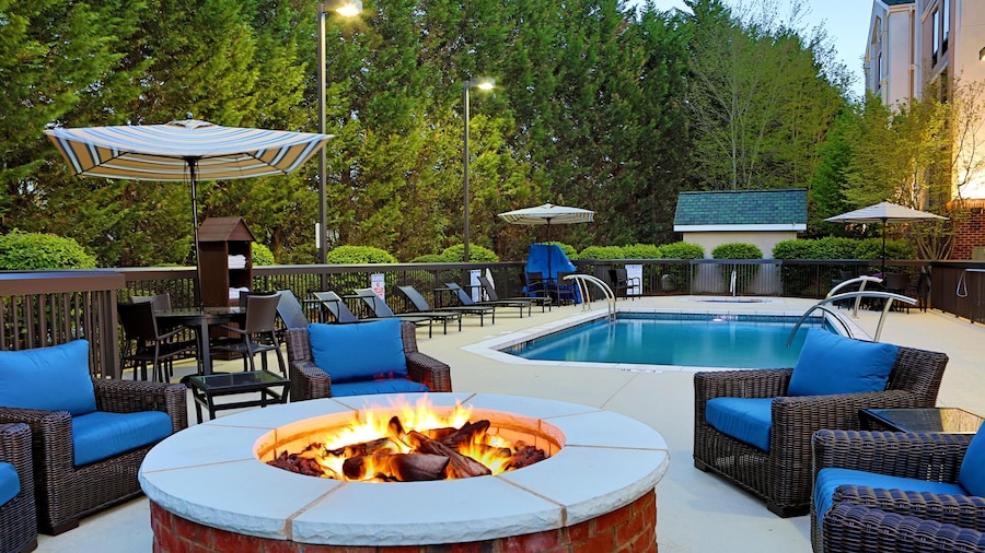 Hampton Inn & Suites Asheville Airport