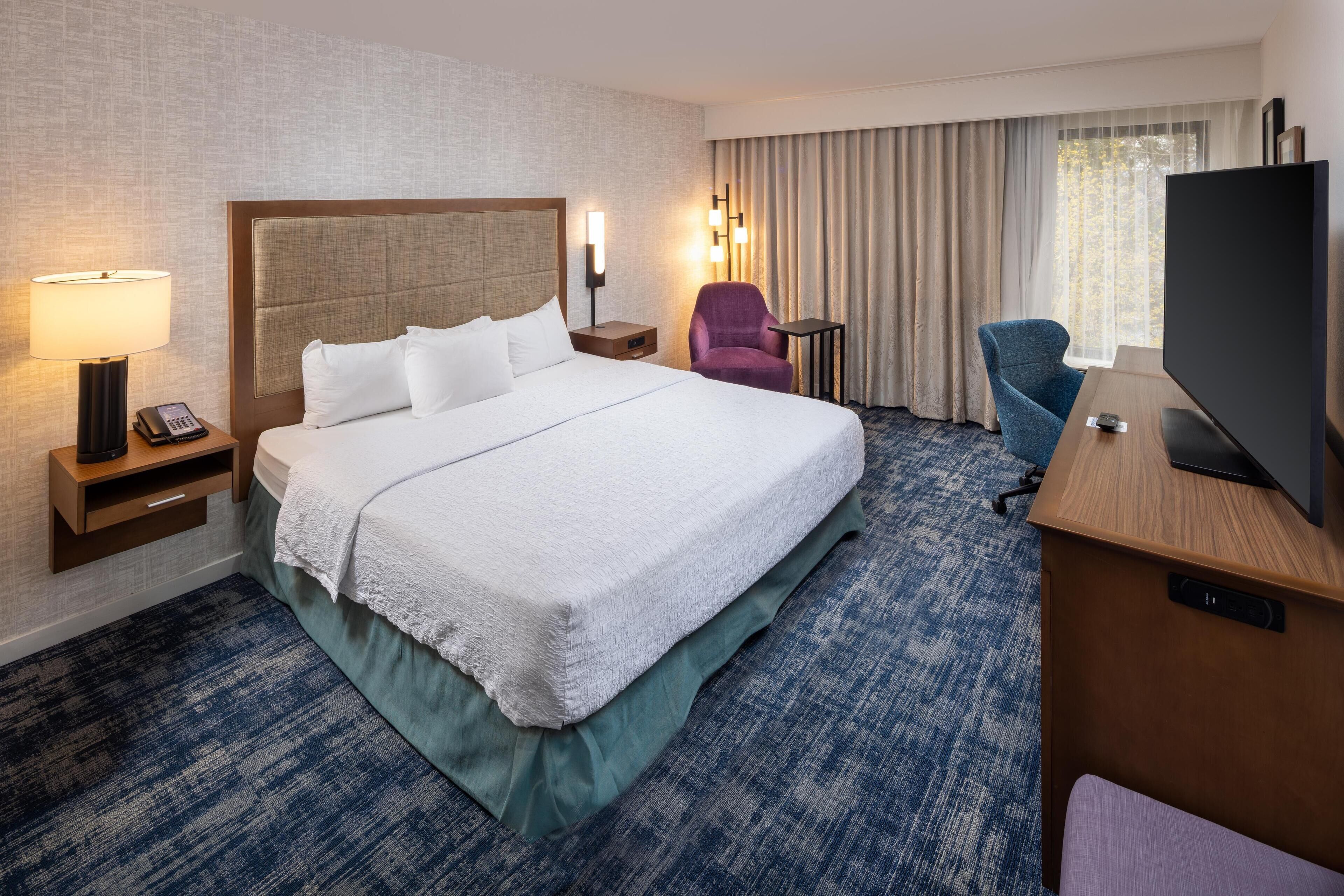 Chambre, 1 très grand lit, accessible aux personnes à mobilité réduite, non-fumeur