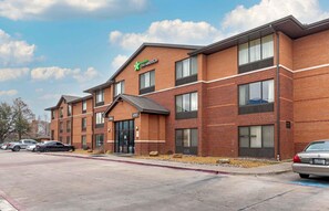 Exterior - Extended Stay America Suites Fort Worth Southwest (Fort Worth)