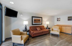 Lobby - Extended Stay America Suites Fort Worth Southwest (Fort Worth)