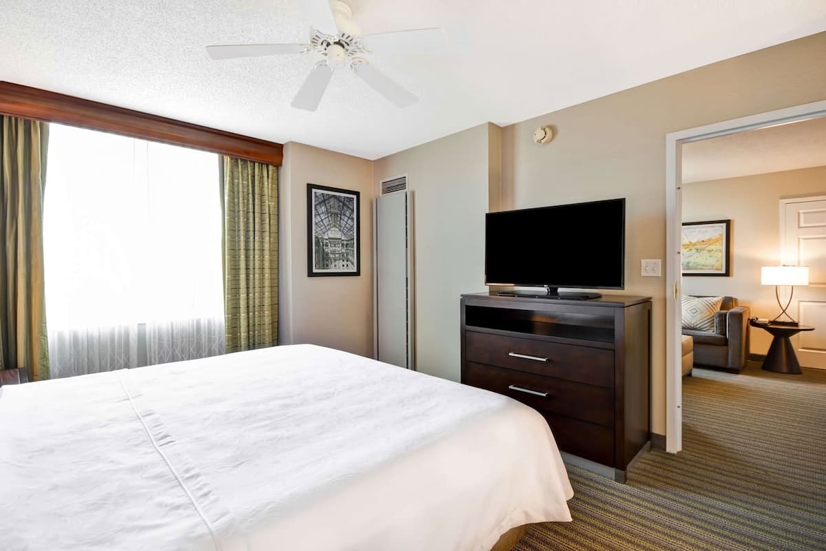 1 bedroom, in-room safe, desk, laptop workspace