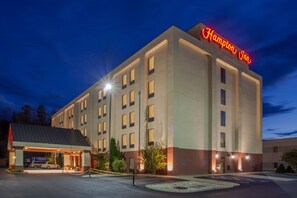 Façade de l’hébergement - soirée/nuit