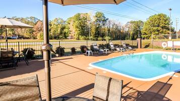 Seasonal outdoor pool