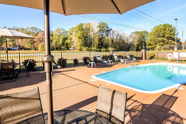 Seasonal outdoor pool