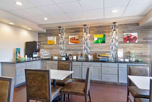 Quality Inn Valley - West Point