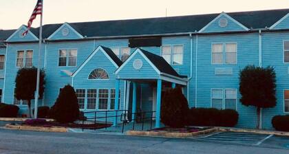Holiday Lodge