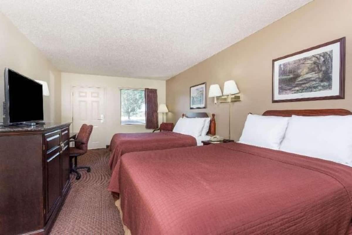 Iron/ironing board, free cots/infant beds, rollaway beds, free WiFi