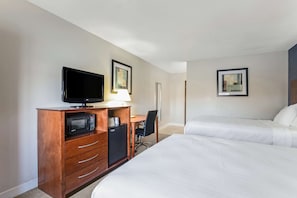 Desk, laptop workspace, iron/ironing board, free WiFi