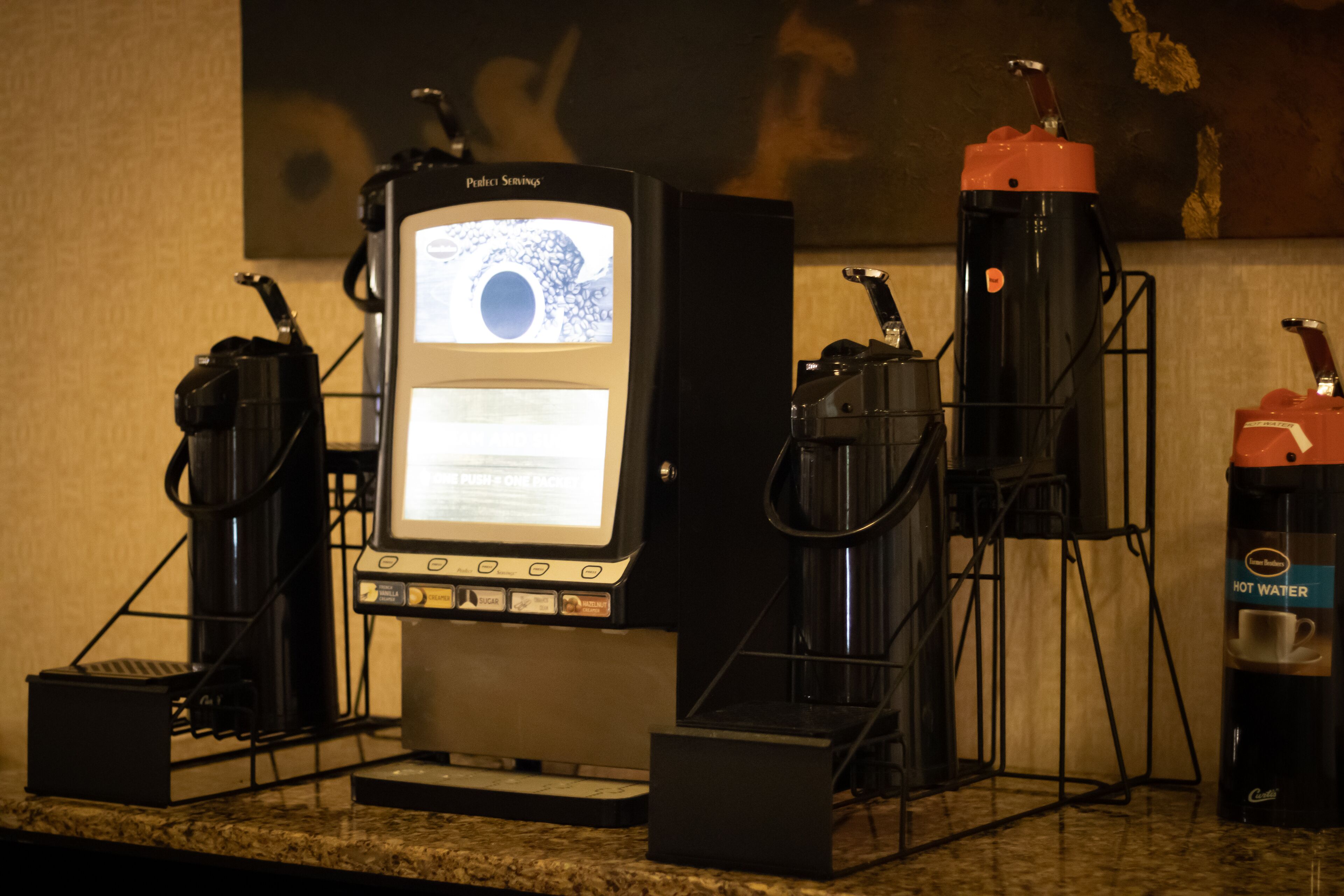 free daily continental breakfast