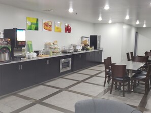 Desayuno continental incluido todos los días