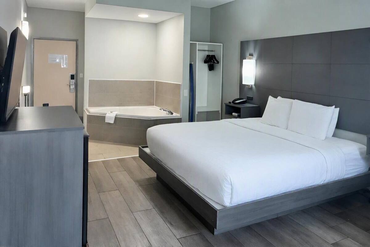 Habitación estándar, 1 cama de matrimonio grande con sofá cama, no fumadores (with Sofabed) | Sábanas de algodón egipcio y ropa de cama de alta calidad