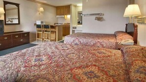 Room - Days Inn by Wyndham Yanceyville (Yanceyville)