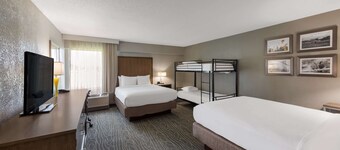 Comfort Inn & Suites Tipp City Dayton North I-75
