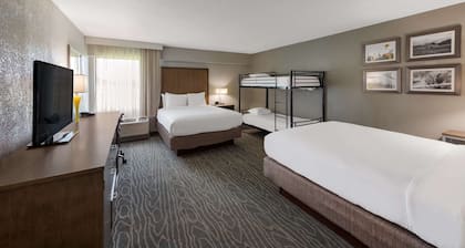 Comfort Inn & Suites Tipp City Dayton North I-75