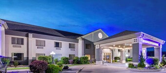 Best Western Locust Grove Inn & Suites