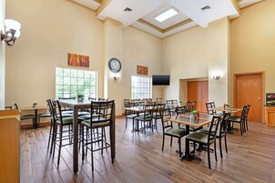 Free continental breakfast