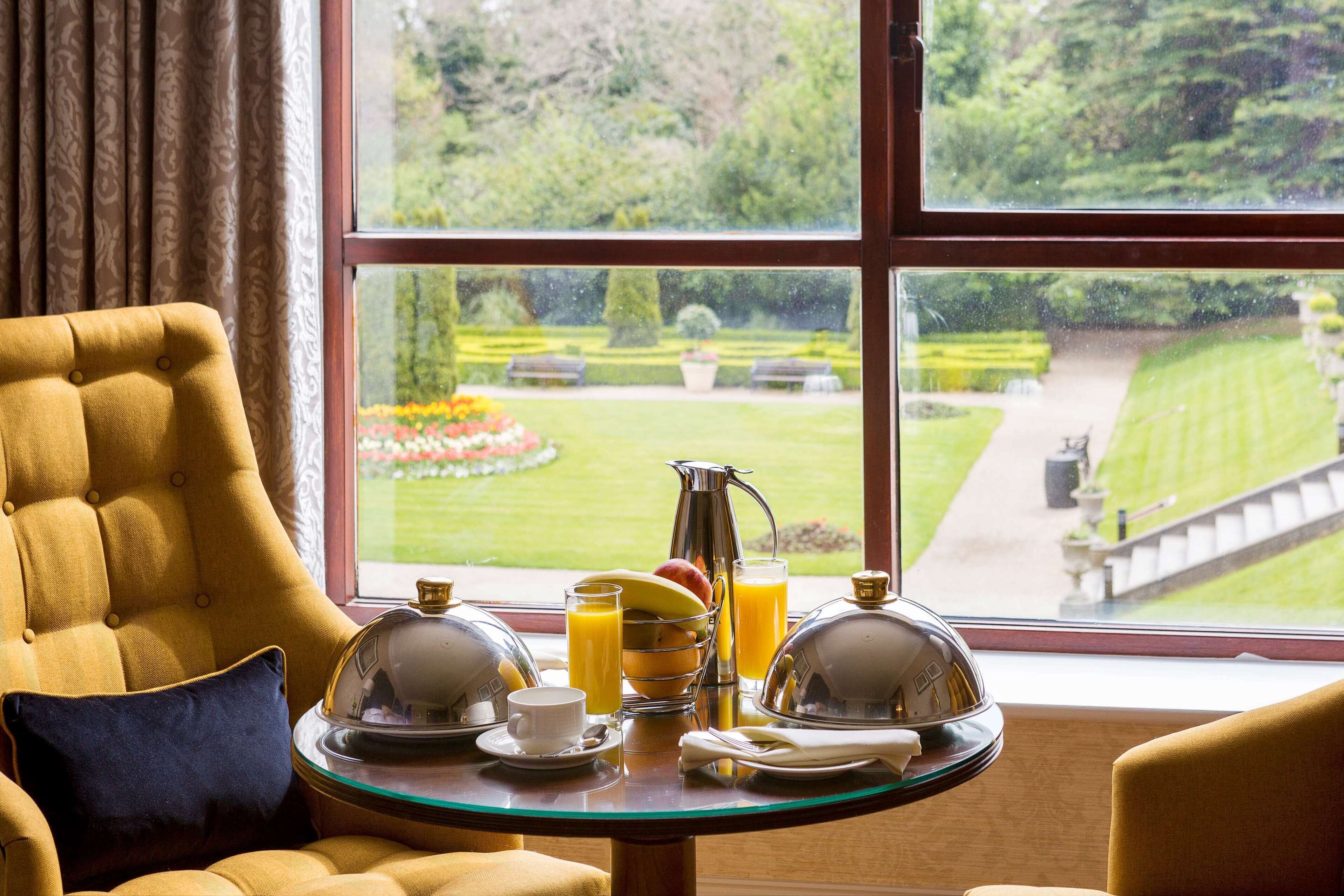 Premium Room, Garden View | In-room safe, desk, laptop workspace, blackout drapes