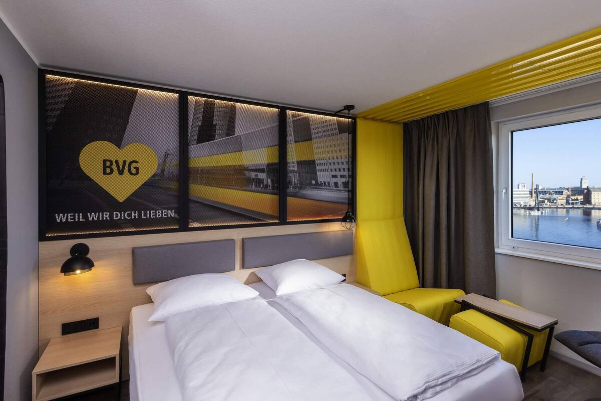 Superior Room, 2 Twin Beds | Hypo-allergenic bedding, blackout drapes, soundproofing