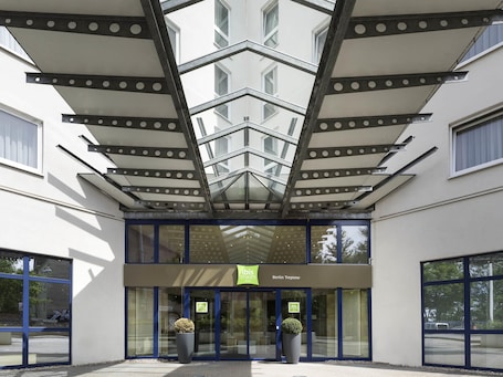Exterior. ibis Styles Berlin Treptow