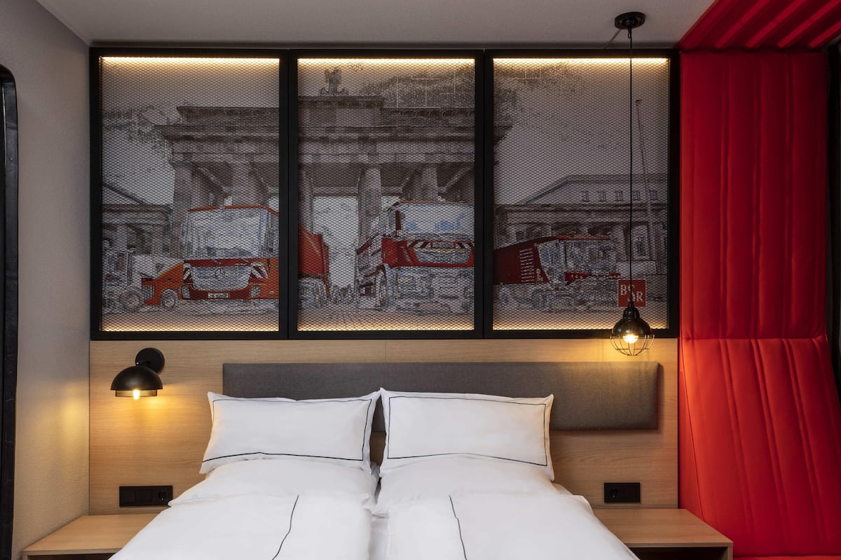 Habitación estándar, 1 cama doble | Ropa de cama hipoalergénica, cortinas opacas, sistema de insonorización