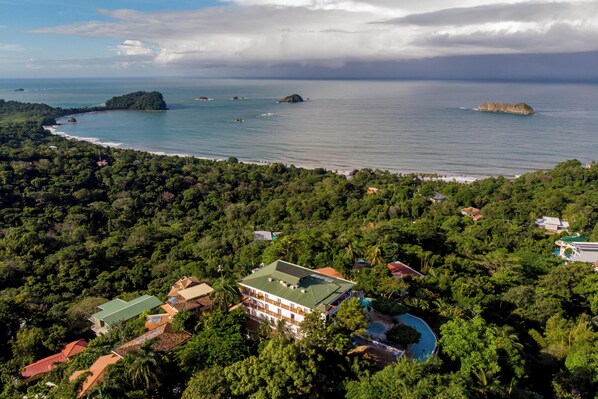 Aerial view - La Mariposa Hotel (Quepos)
