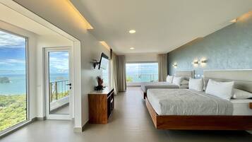 Kamar Panorama | Seprai katun Mesir, seprai premium, brankas, dan meja kerja