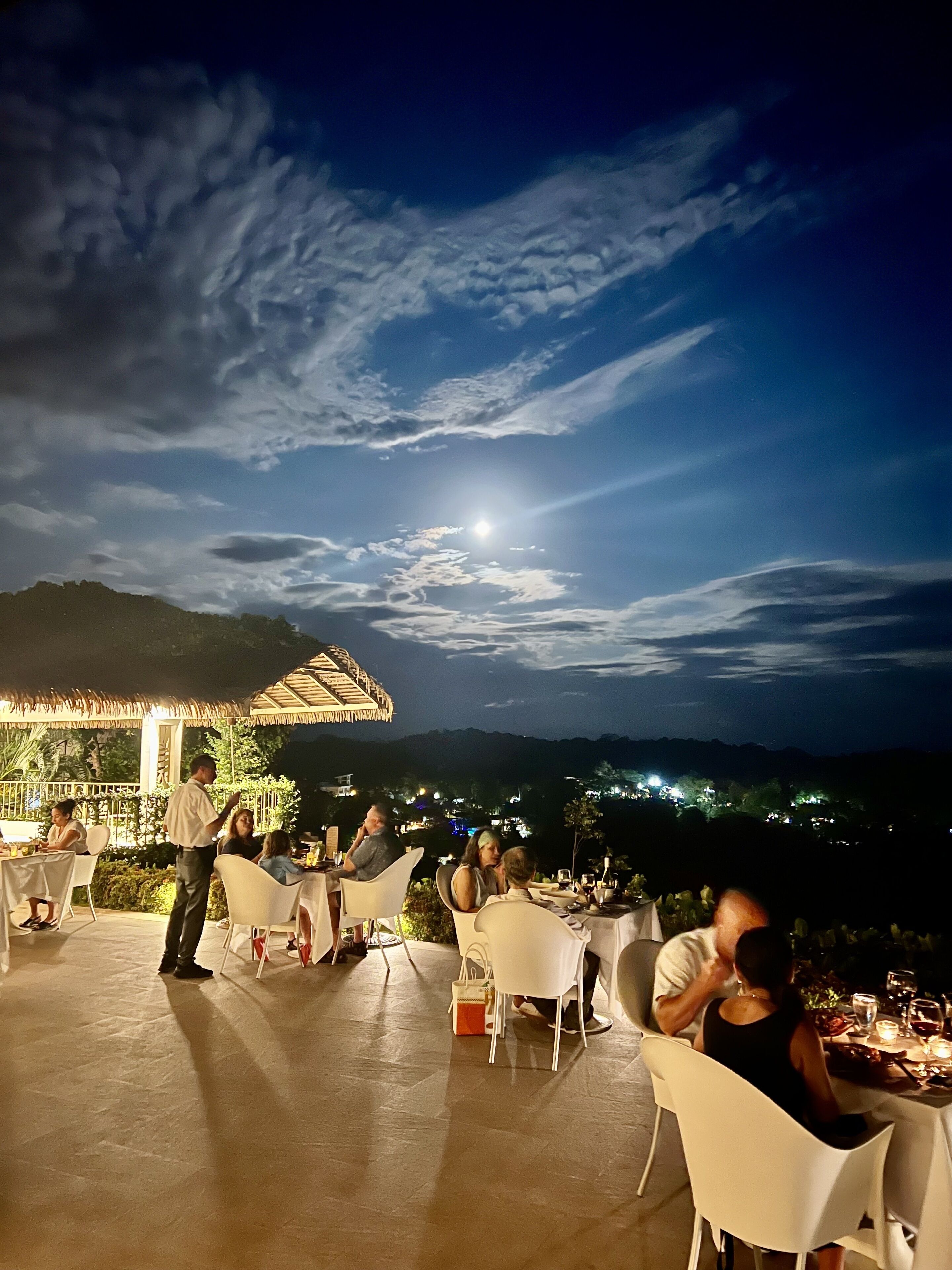 breakfast, lunch, dinner served; international cuisine, pool views