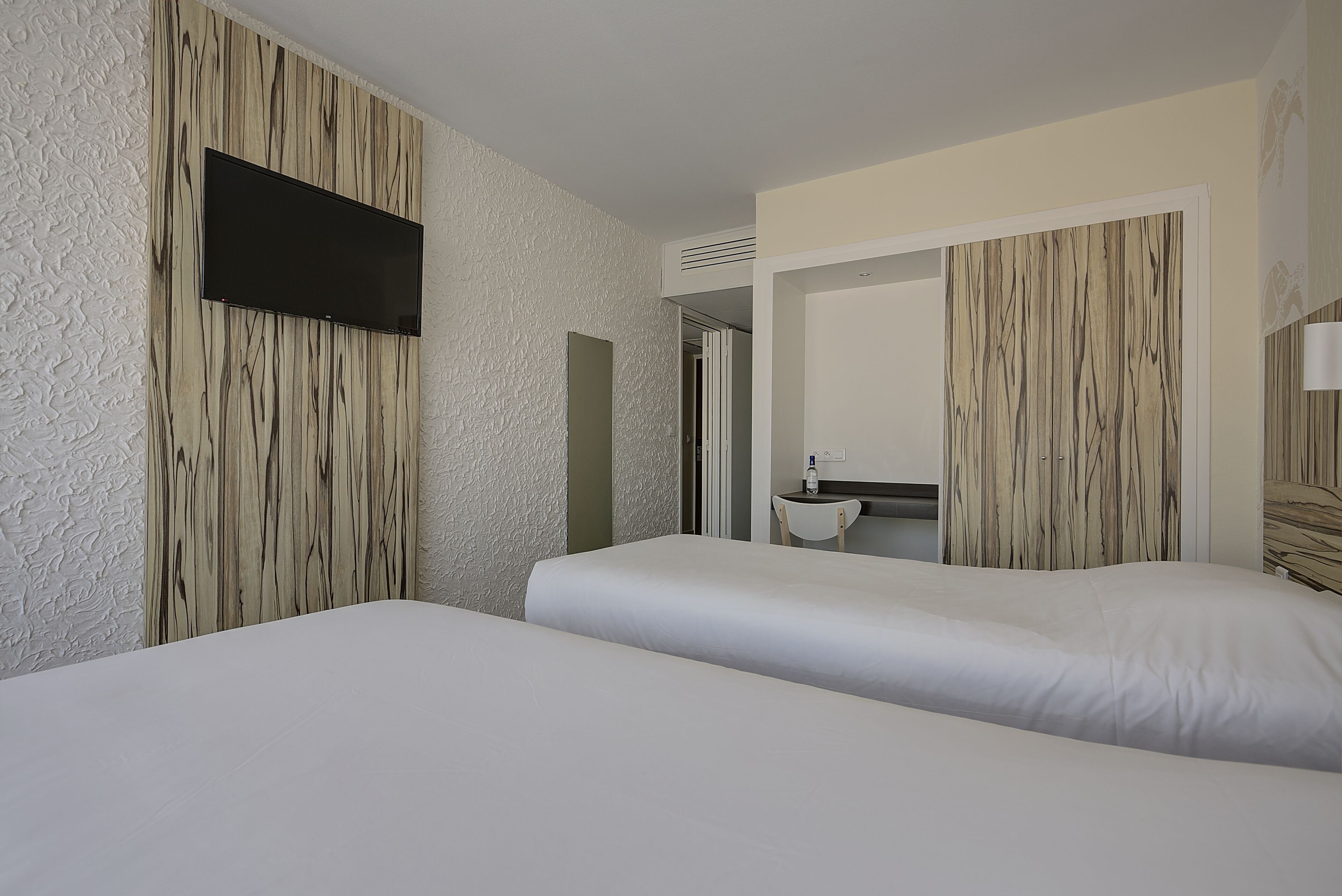 connecting family room | premium bedding, in-room safe, soundproofing, iron/ironing board