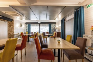 Daily buffet breakfast (EUR 14 per person)