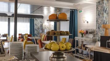 Daily buffet breakfast (EUR 14 per person)