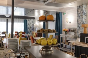 Daily buffet breakfast (EUR 14 per person)