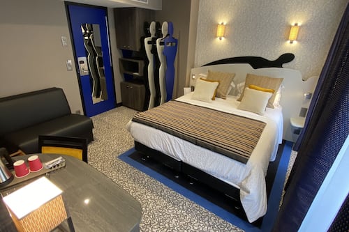 Quarto luxo | Roupas de cama premium, frigobar, cofres nos quartos, escrivaninha
