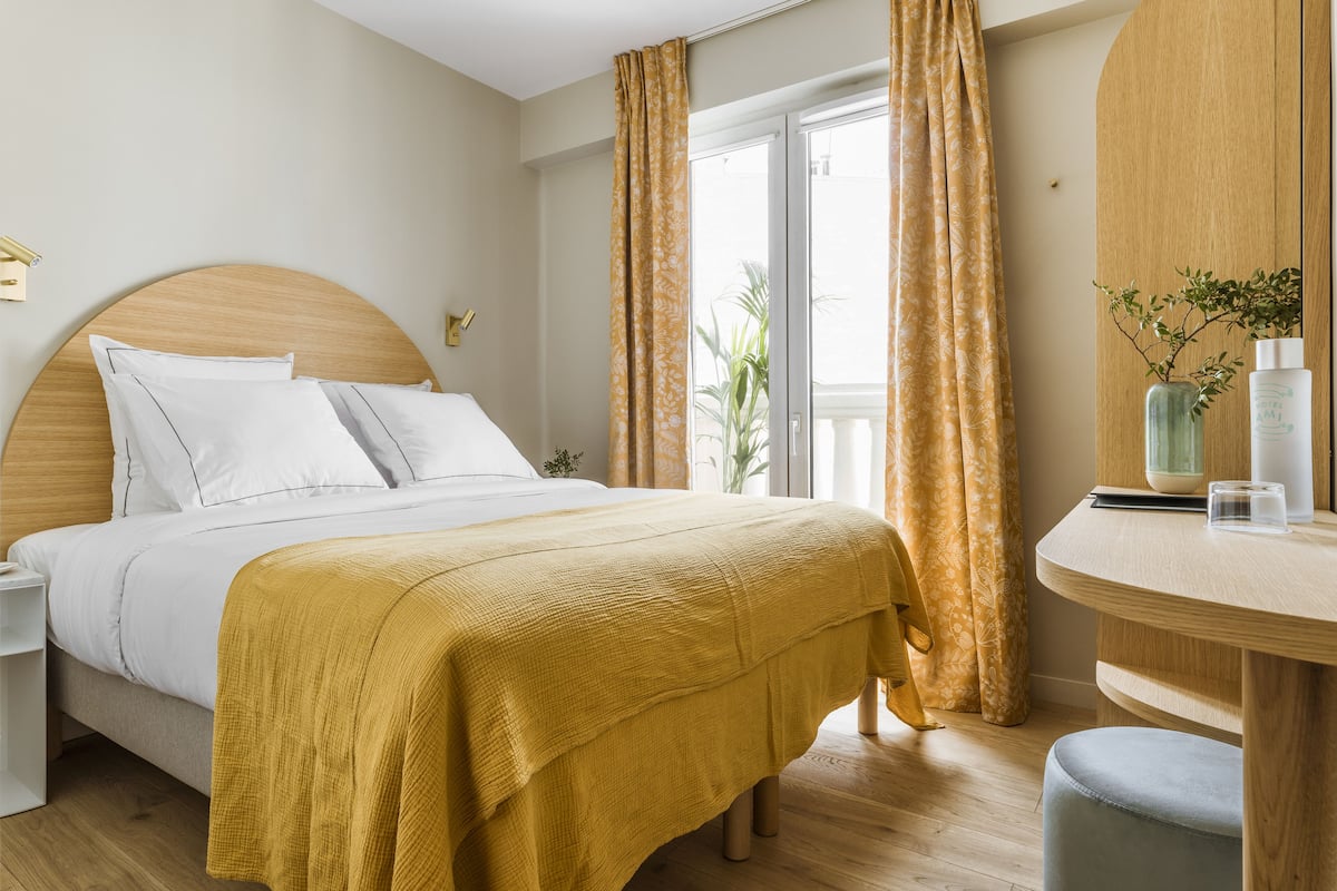 Surmatelas, bureau, espace de travail pour ordinateur portable