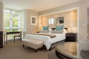 Ropa de cama hipoalergénica y minibar 