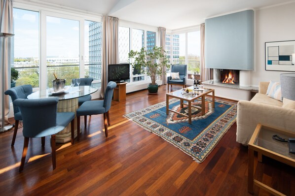 Penthouse Suite mit Balkon